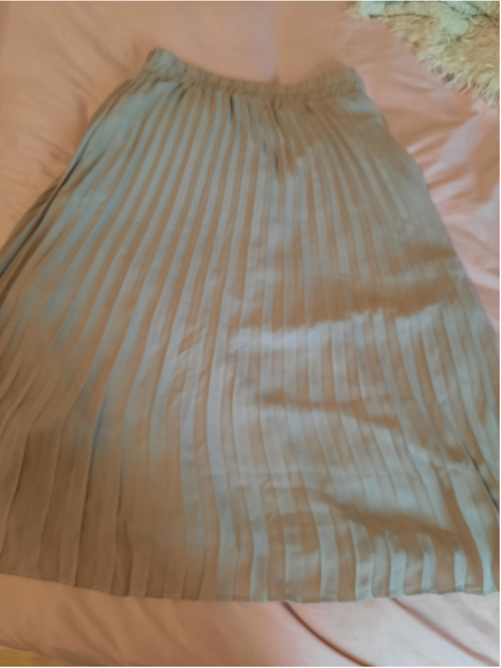 Women's URBAN COCO Beige Pleated Midi Skirt S